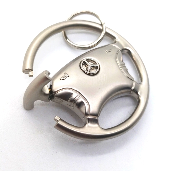 NIB Authentic Mercedes Benz Vintage Keychain Wheel Valet Fob SL Class in Silver - Picture 2 of 7